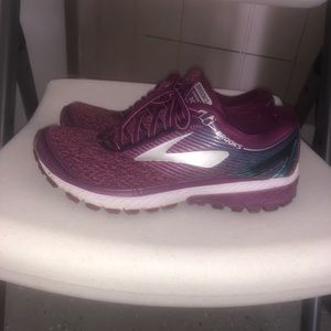Women’s Ghost 10 Brooks